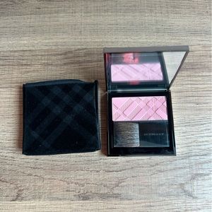 Burberry blush - brand new